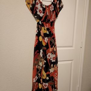 Pretty NY&Co. maxi dress size Small.
